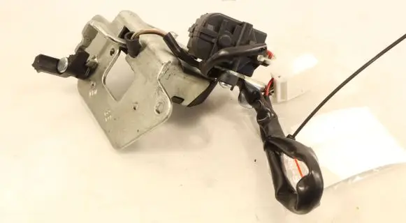 Fiat Linea Tailgate/trunk/boot lock/catch/latch 