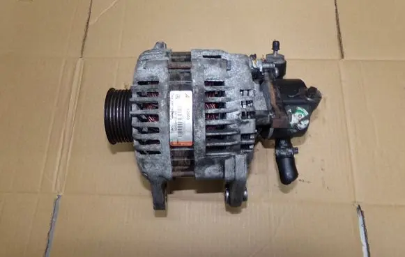 Opel Meriva A Generator/alternator 