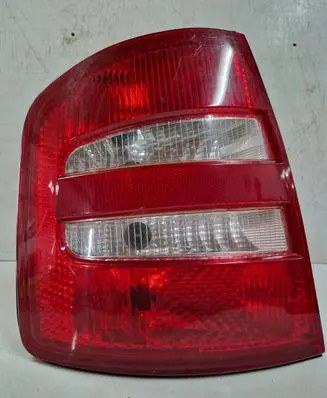 Skoda Fabia Mk1 (6Y) Rear/tail lights 6y6945112