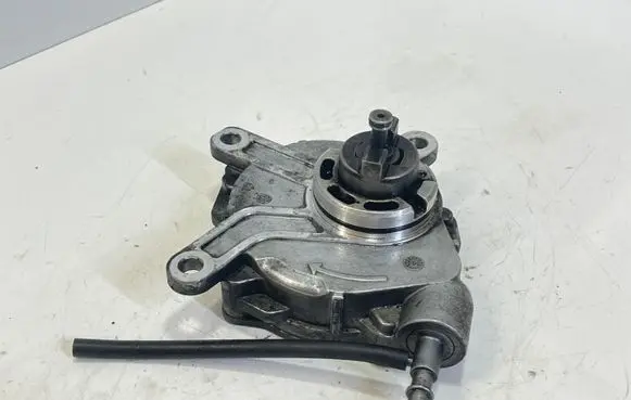 Toyota Corolla Verso AR10 Vacuum pump