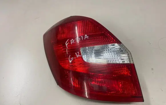 Skoda Fabia Mk2 (5J) Rear/tail lights 5J6945095A 5J6945095 5J6945111