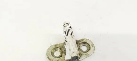 Fiat Punto (188) Front door lock loop/hook striker 