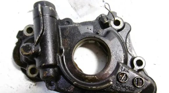 Toyota Corolla E110 Oil pump 