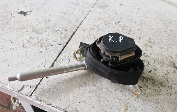 Audi A4 S4 B5 8D Front seatbelt