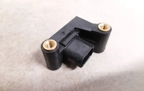 BMW 5 E60 E61 Airbag deployment crash/impact sensor 6977398 6577001335