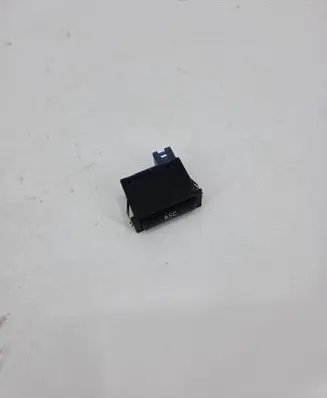 BMW 7 E38 Traction control (ASR) switch 8363694
