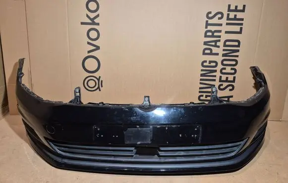 Volkswagen Golf VII Front bumper 5G0807221BN