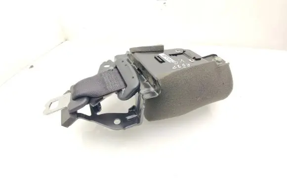 Mazda 6 Middle seatbelt (rear) 