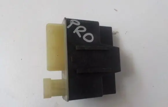 Toyota Proace Glow plug pre-heat relay 9652021180