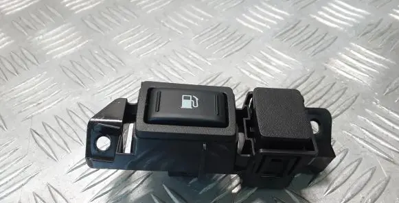 Nissan Navara D23 Fuel tank opening switch 681RU4JA0A