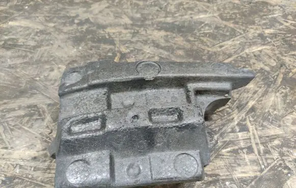 Front bumper foam support bar