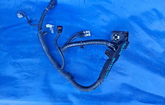 Hyundai i20 (BC3 BI3) Positive cable (battery) 91850Q0110
