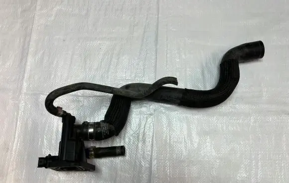 Thermostat/thermostat housing