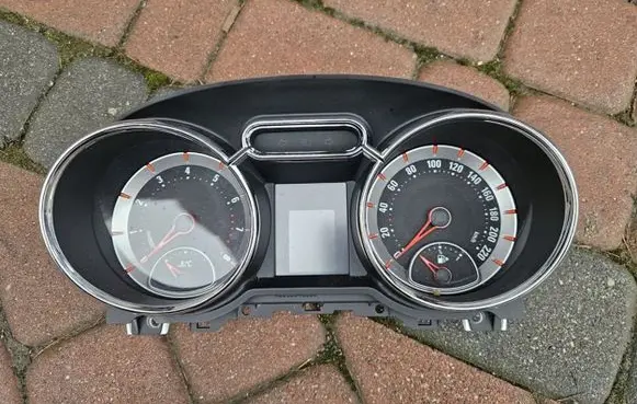 Opel Adam Speedometer (instrument cluster) 13433293