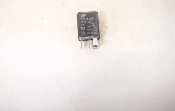 Volkswagen Golf V Other relay 95vw10k705ea 7m0951253c