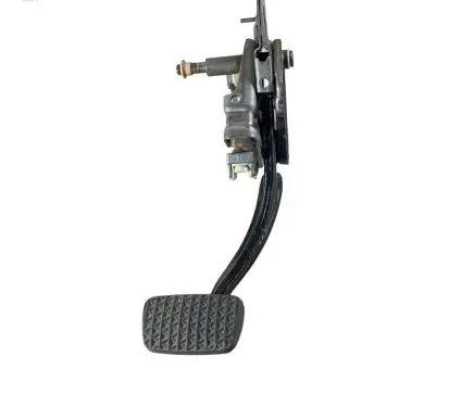 Chevrolet Equinox Brake pedal 3245200625