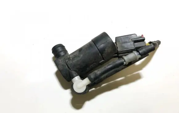 Ford Focus Windscreen/windshield washer pump 1s7117k624fe 1s71-17k624-fe