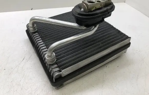 Volkswagen Golf VI Air conditioning (A/C) radiator (interior) 