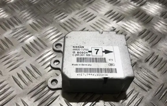 Nissan Primera Airbag control unit/module 988207j700 0285001329
