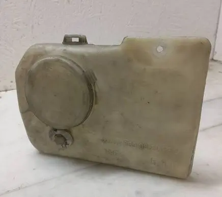 Mercedes-Benz C W202 Windshield washer fluid reservoir/tank 2028690020