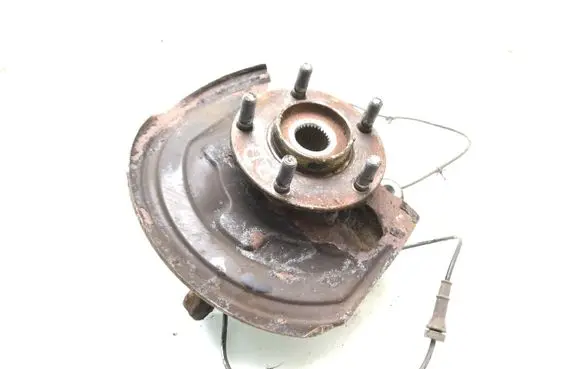Front wheel hub spindle knuckle