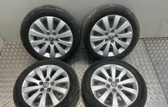 Opel Zafira C R17 alloy rim