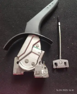 Nissan Note (E11) Handbrake/parking brake lever assembly