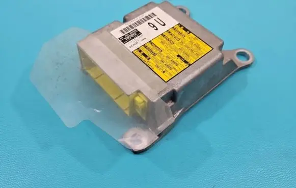 Toyota Avensis T270 Airbag control unit/module 89170-20270 IMPRK1366120