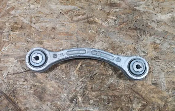 Rear control arm