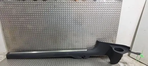 Front sill trim cover