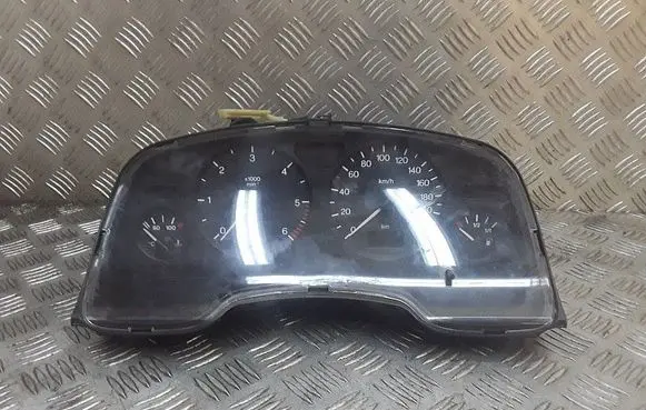 Speedometer (instrument cluster)