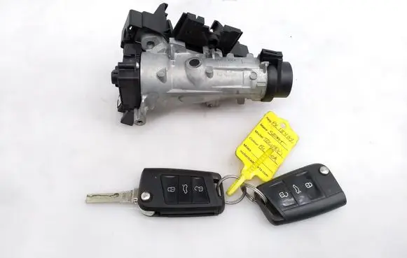 Seat Toledo IV (NH) Ignition lock 1K0905851