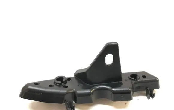 BMW 4 G22 G23 G24 G26 Front bumper mounting bracket 8738612