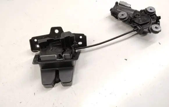 Volvo V60 Tailgate/trunk/boot lock/catch/latch 31349975