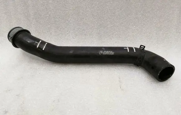 Porsche Panamera (970) Engine coolant pipe/hose 97010640102