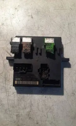 Audi A4 S4 B6 8E 8H Comfort/convenience module 8E0907279J