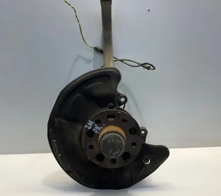Mercedes-Benz E W211 Front wheel hub A2113306420 2113306420