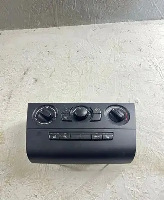 BMW 1 E81 E87 Climate control unit 9168116 64119168116