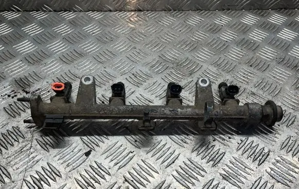 Hyundai Elantra Fuel main line pipe 9260930006