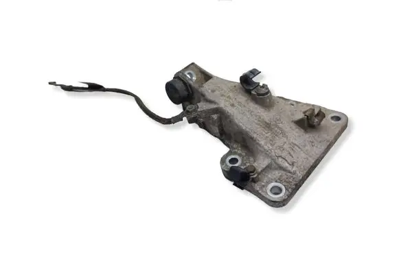 BMW 3 E90 E91 Engine mounting bracket 6760315 22116760315