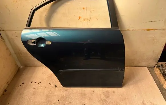 Mazda 6 Rear door