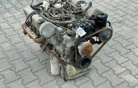 Mercedes-Benz SLC C107 Engine swap 117986 117.986