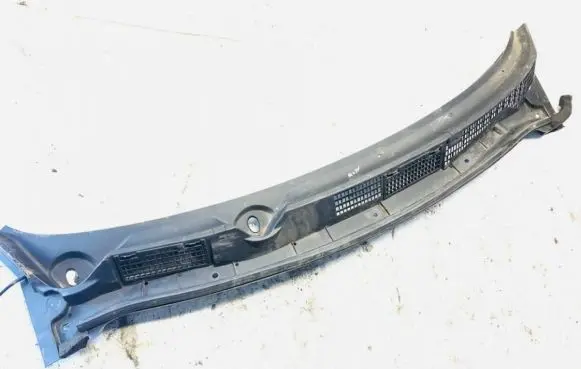 Nissan Qashqai Wiper trim 66862jd00a 66862jd000