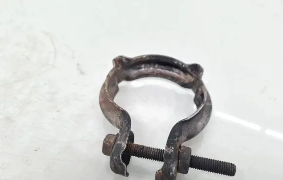 Jaguar XF X250 Muffler pipe connector clamp 2464301 7533910