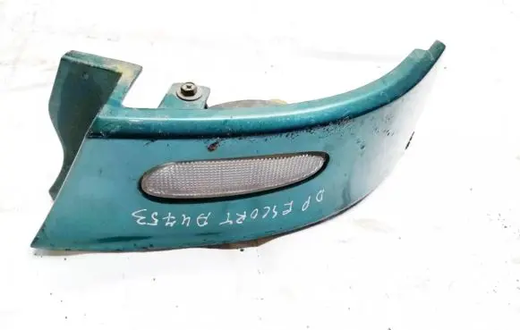 Ford Escort Front indicator light f7cb15b502a f7cb-15b502-a