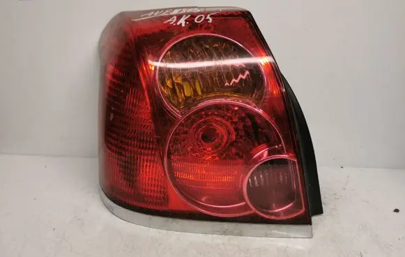 Toyota Avensis T250 Rear/tail lights