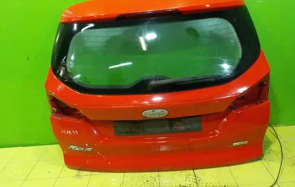 Ford Focus Tailgate/trunk/boot lid 15AB35 04C97CEEEAFF44D584