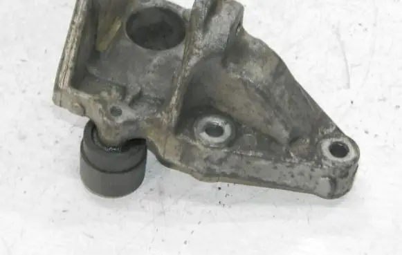 Citroen C5 Engine mounting bracket 9631853780D