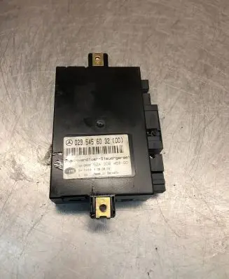 Mercedes-Benz E W211 Tailgate/trunk control unit/module 0295456032 5ZA00846900