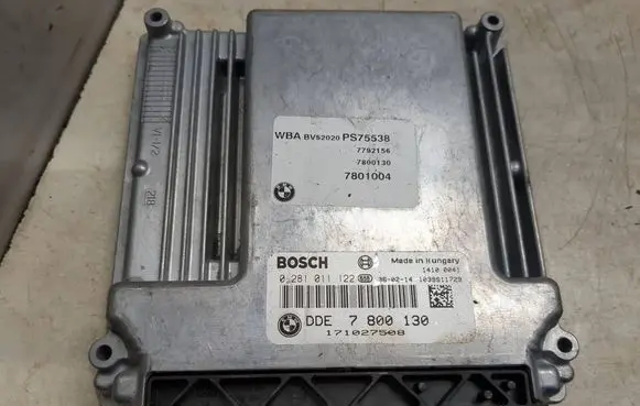 BMW X3 E83 Engine control unit/module 0281011122 171027508 7800130